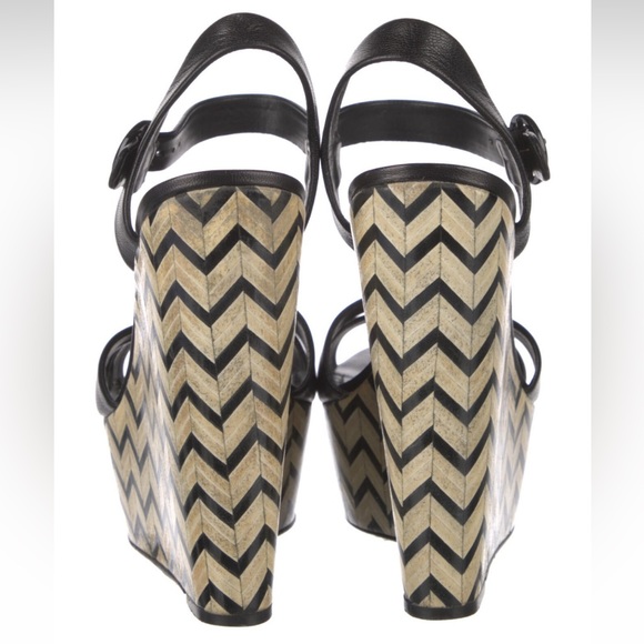 Alice + Olivia Patent Leather Slingback Sandals - Picture 4 of 5